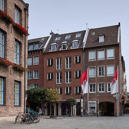 Apartment-Hotel Am Rathaus Dusseldorf Bagian luar foto